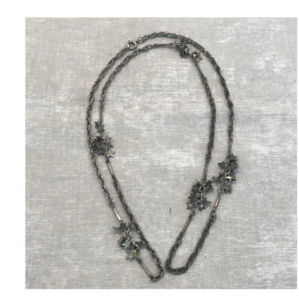 Dainty Double chain necklace with clusters of metal Stars in Silver, Vintage